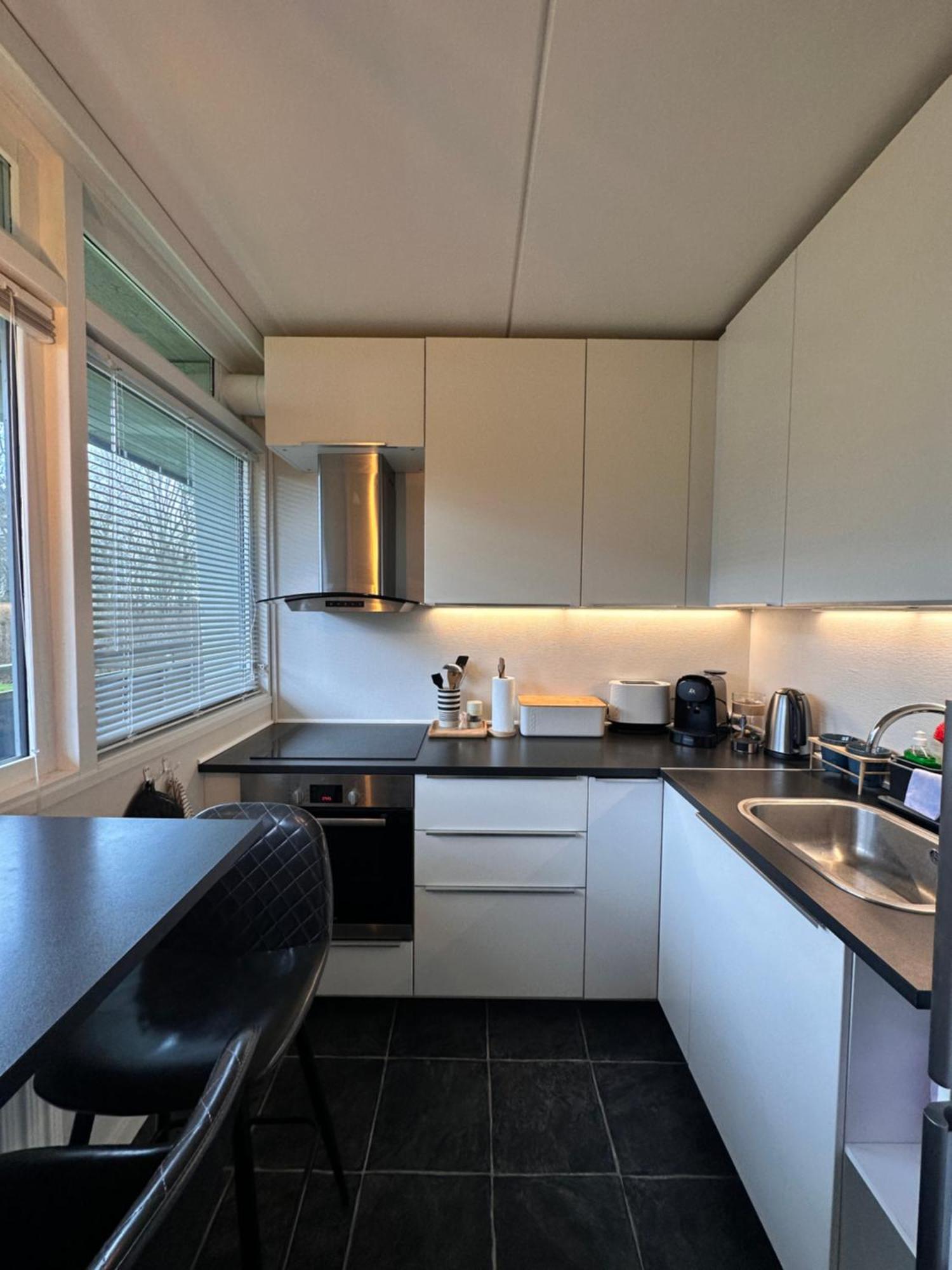 Privat One Bedroom Apartment With Free Parking Odense Luaran gambar